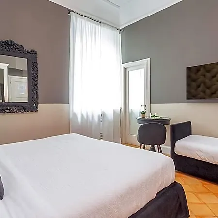 Parrasio Hotel
