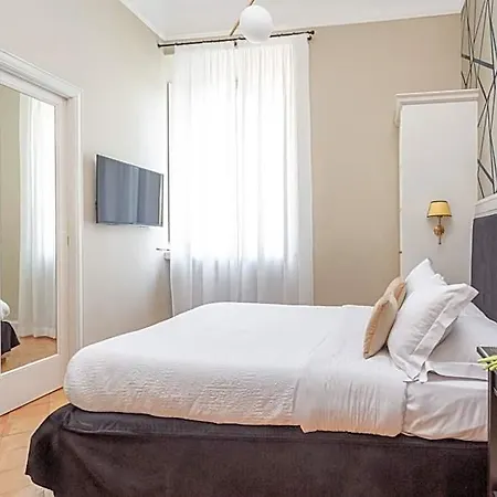 Hotel Parrasio 3*