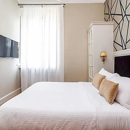 Parrasio Hotel 3*