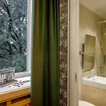 Parrasio Hotel